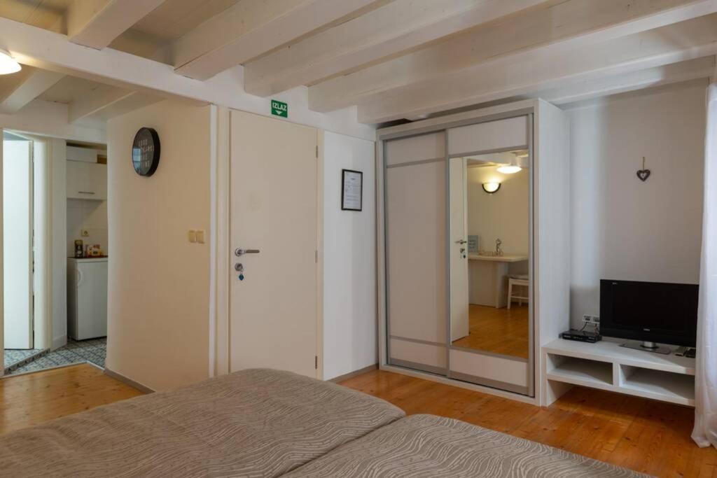 Divina Blue Apartment photo
