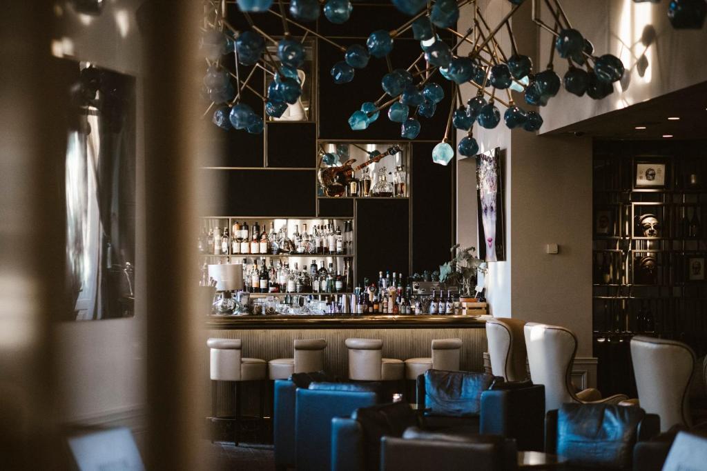 Bar/lounge