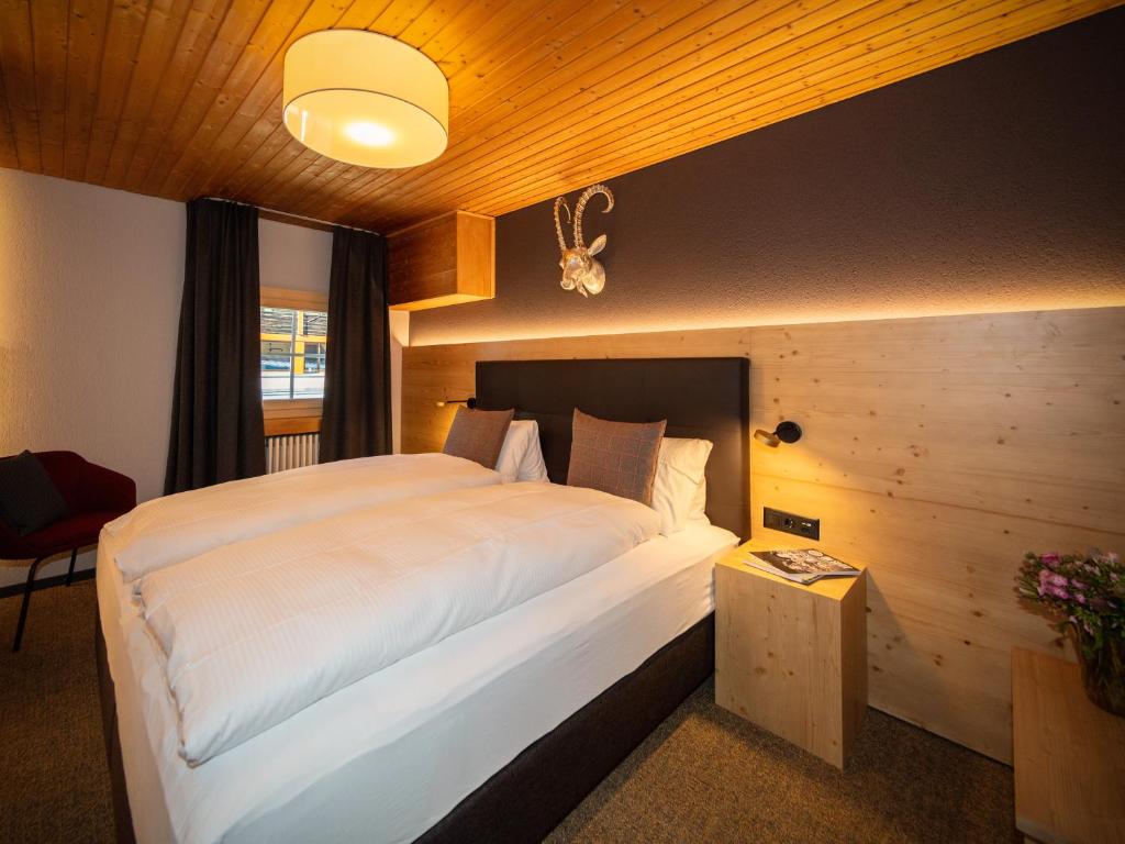 Hotel Parsenn photo