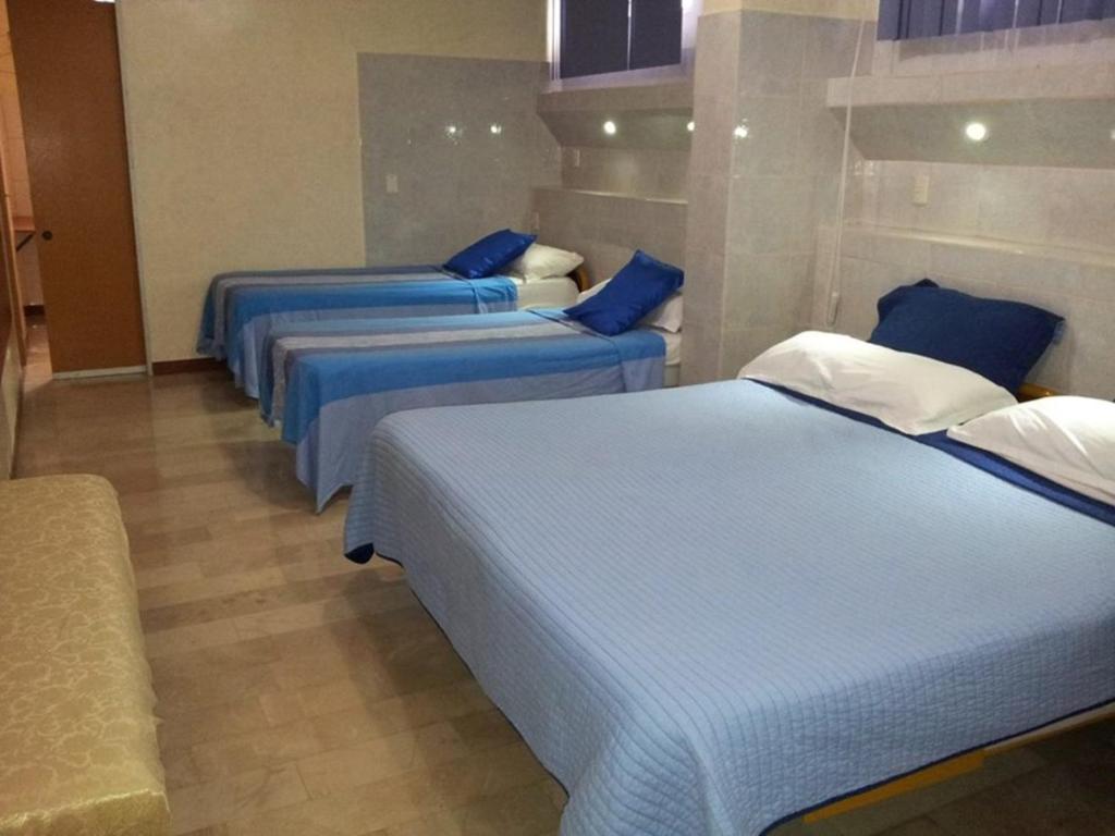 Hotel Livingston Inn - 2