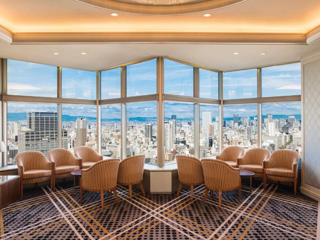 1. 스위소텔 난카이..