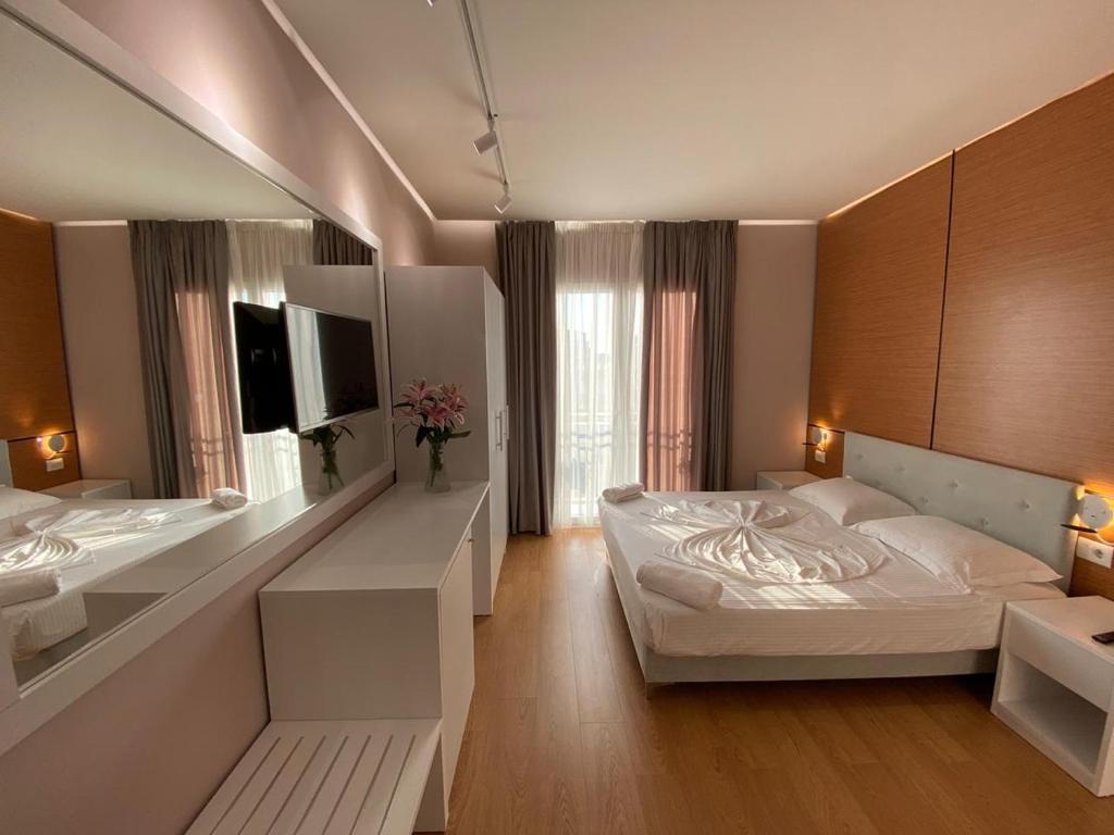Hotel Edart — Hotel rooms in Durres, Durres