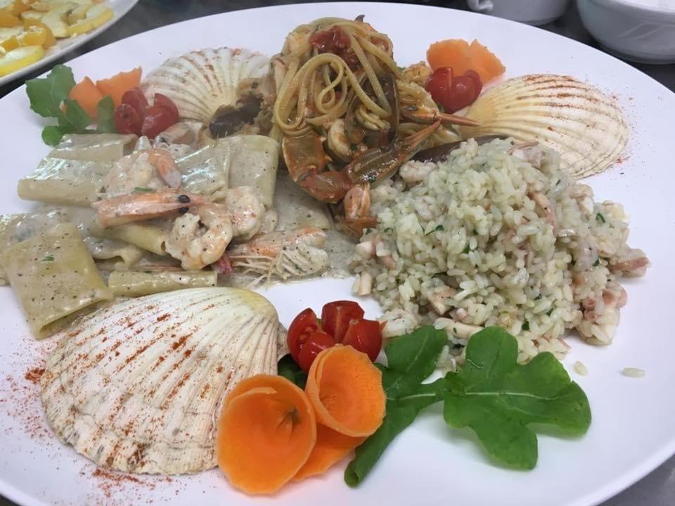 Hotel Edart — Restaurant & bars in Durres, Durres