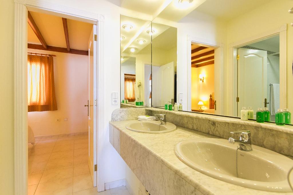 Sands Beach Active Resort photo