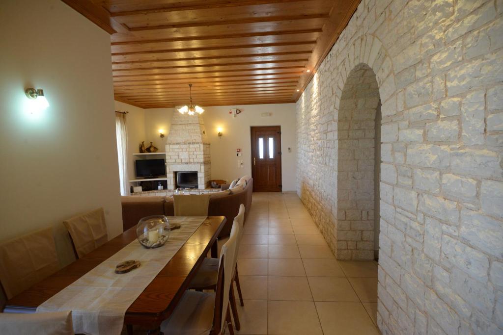 Villa Melanthi Kassiopi Corfu photo