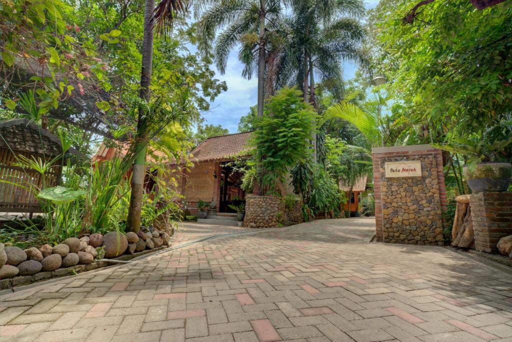 Bata Merah Homestay — Hotel in Banyuwangi