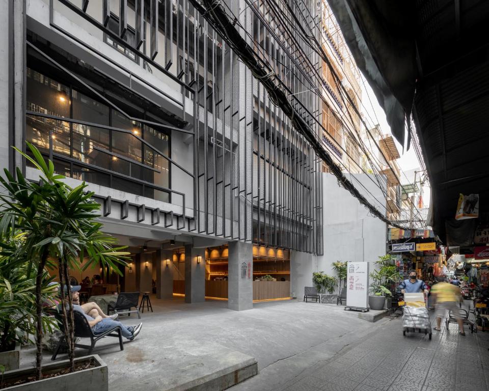 Entrance, Luk Hostel in Bangkok