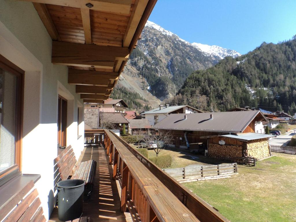Balcony/terrace, Haus Thomas by Chatel Reizen in Langenfeld