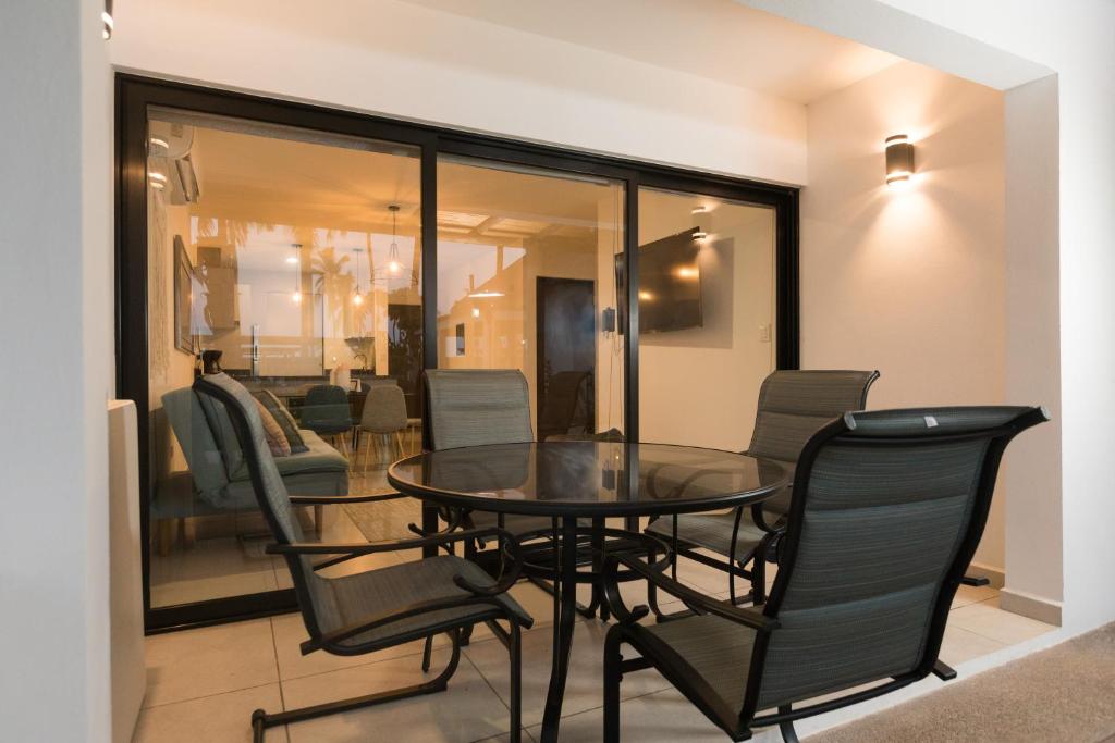 DEPARTAMENTO EN PLANTA BAJA CON TERRAZA - 2