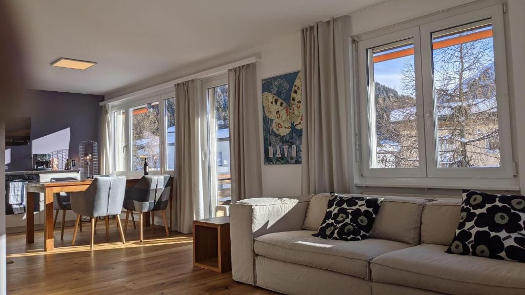 Ferienwohnung Parsennblick mit Dachterrasse, Davos