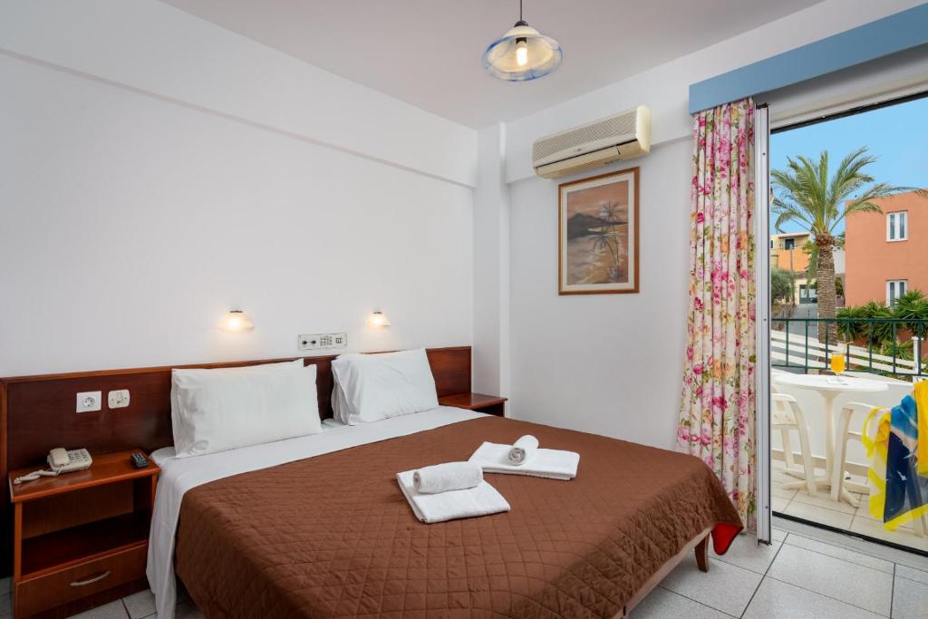 Bellos Hotel Apartments — Hotel rooms in Hersonissos