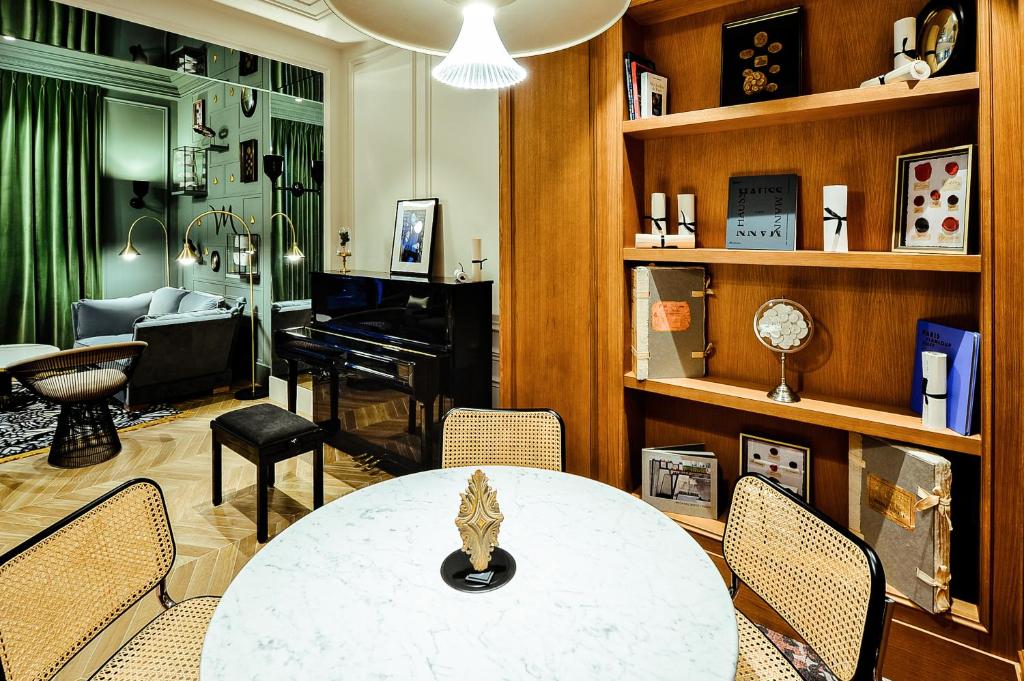 メルキュール パリ ガール ド リヨン バスティーユ (MERCURE PARIS GARE DE LYON BASTILLE) ラウンジ