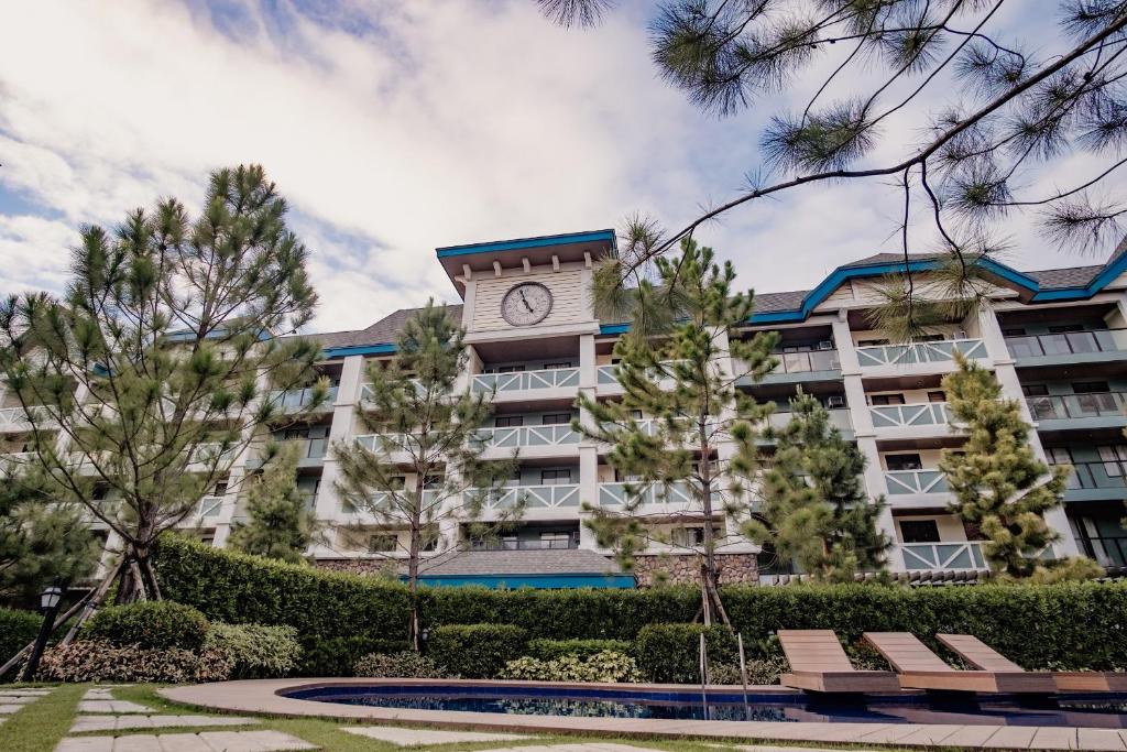 Pine Suites Tagaytay 2 BR w/ Netflix and parking photo