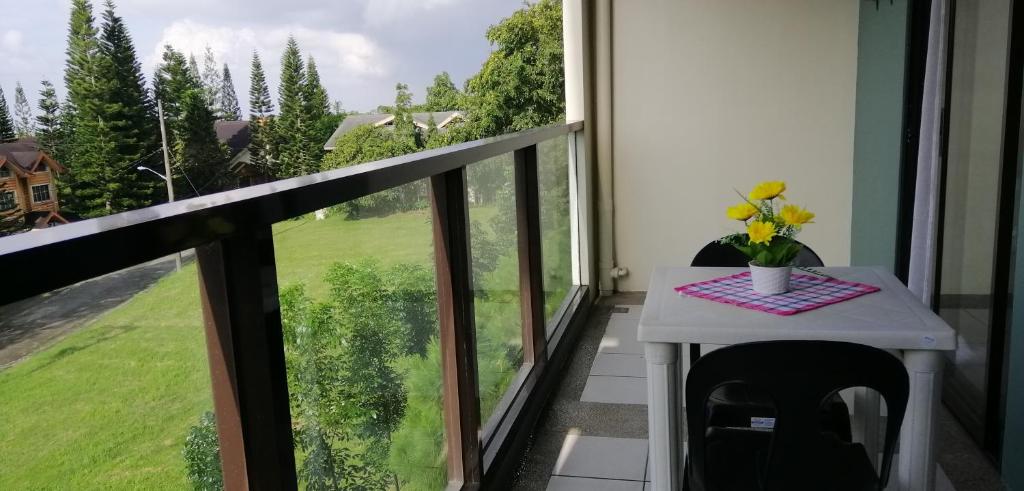 Pine Suites Tagaytay 2 BR w/ Netflix and parking photo