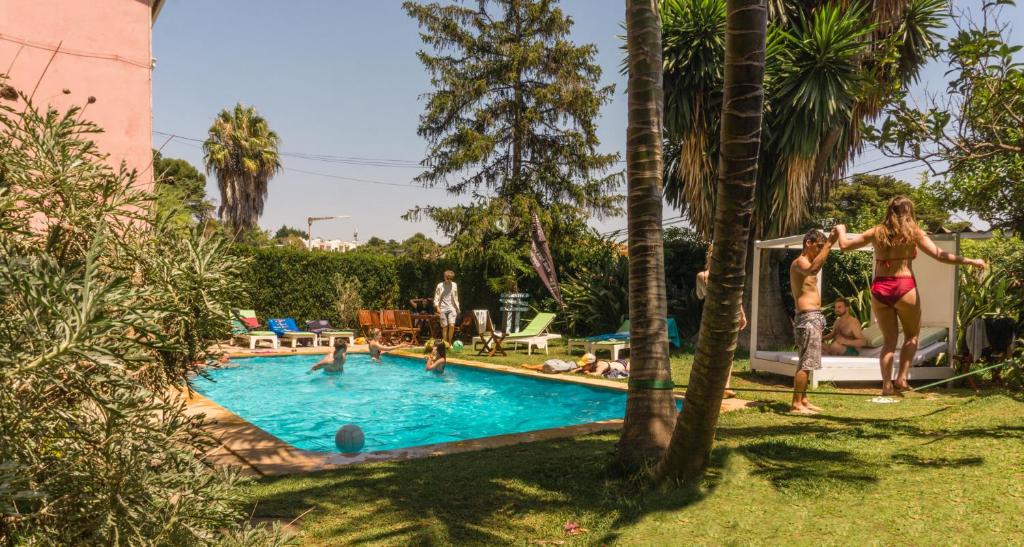 Nice Way Cascais Hostel & Surf Camp photo