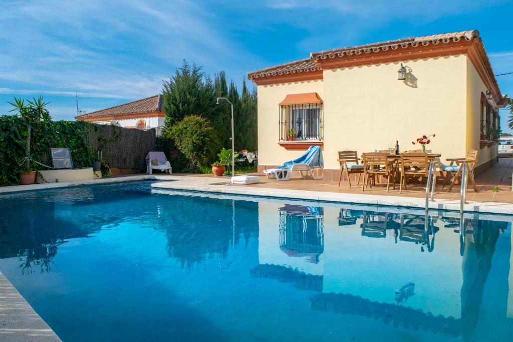 Villa Elissa with 3 bedrooms andpool and views close to Conil - 4