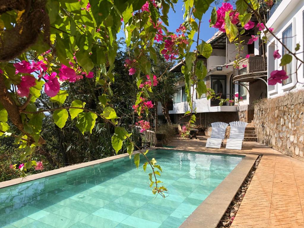 Homestay Thac Lien Khuong — Hotel in Duc Trong