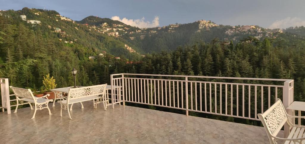 Balcony/terrace, Vatsalyam Home Stay in Shimla