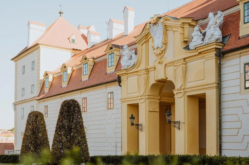 Zámecký Hotel ANTON FLORIAN，位于瓦尔季采的酒店