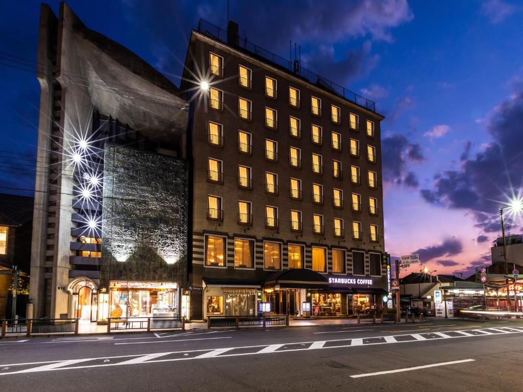 โรงแรมอะป้า เกียวโต-กิออน เอ็กเซลเลนท์ (APA Hotel Kyoto-Gion Excellent)