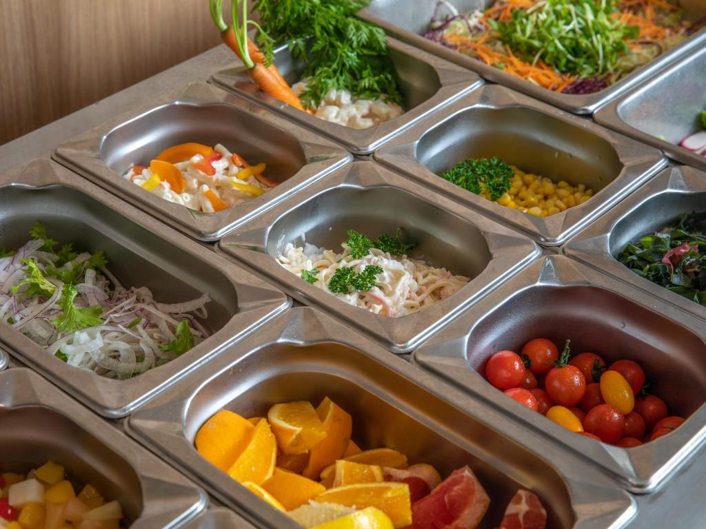 อาหารและเครื่องดื่ม