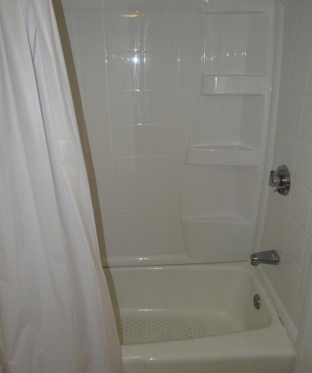 Jonathan Edwards Motel photo
