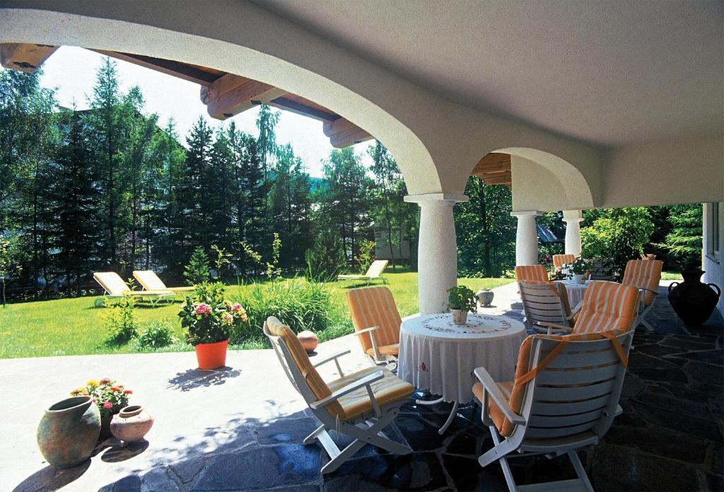 Hotel Christina - 4