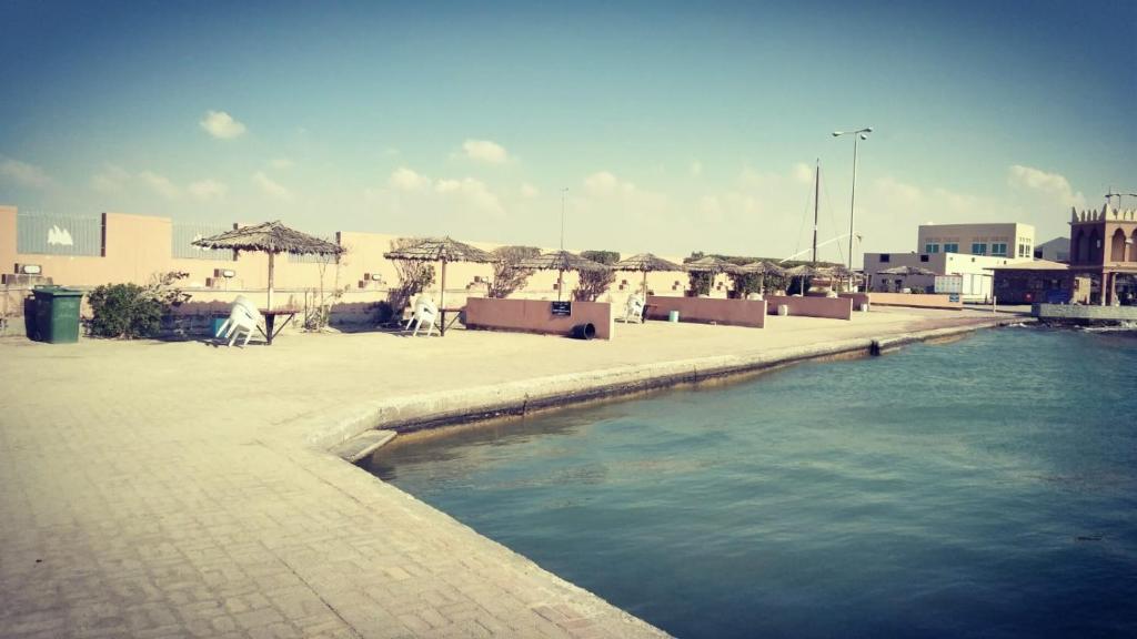 Bahrain Beach Bay photo