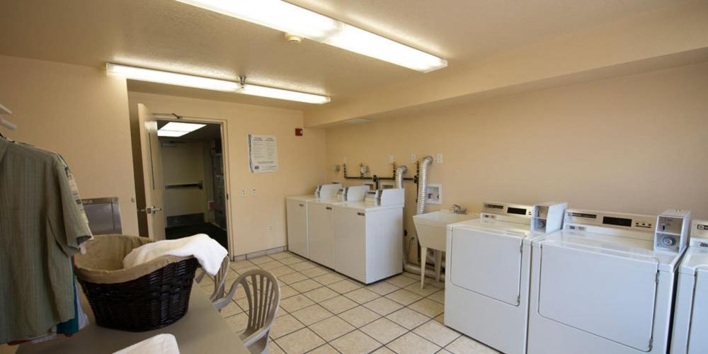 Gateway Studio Suites Photo 35