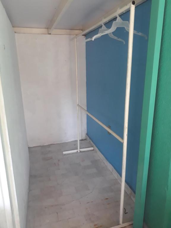 Suite privada con amenidades compartidas photo