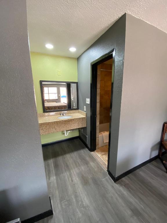 Town House Motel photo