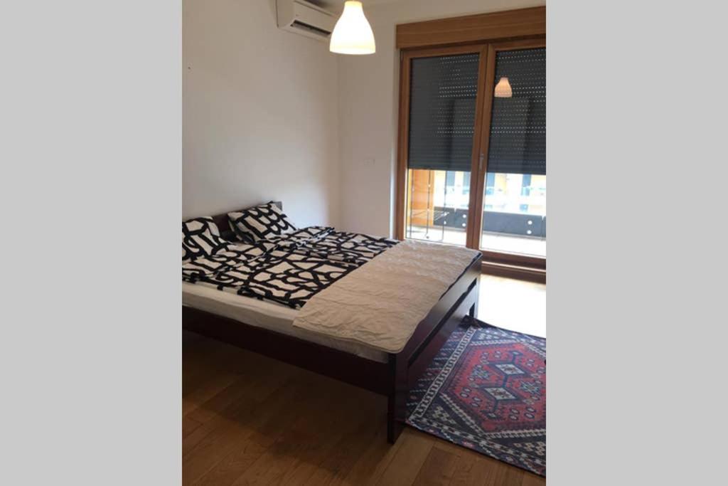 Garden Apartment - 4