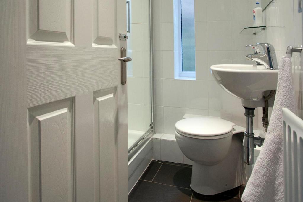 Abacus Bed and Breakfast, Blackwater, Hampshire photo