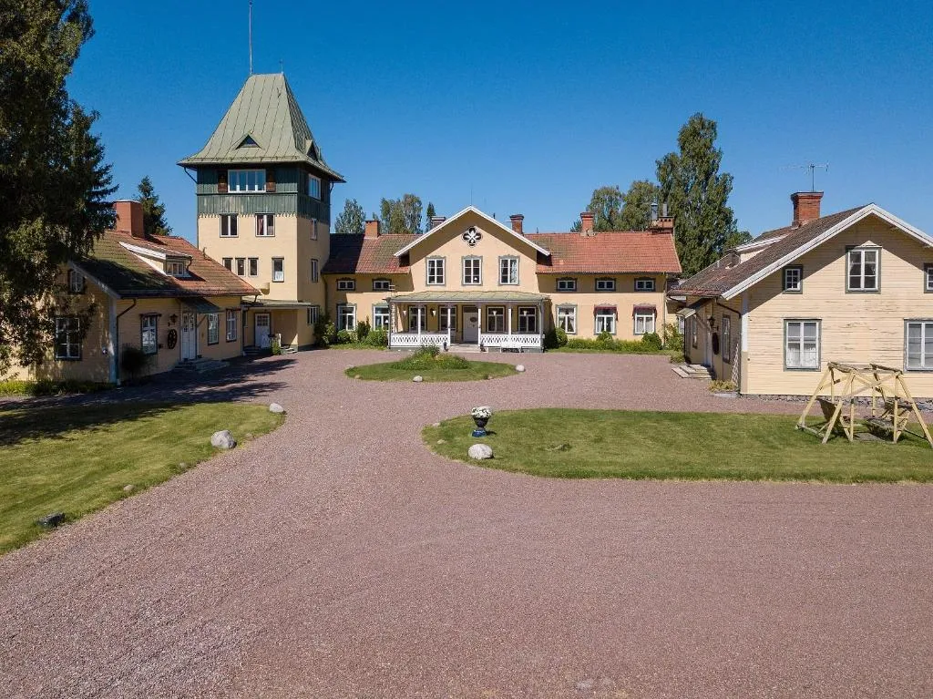 Ulfshyttans Herrgård, hotel in Borlänge