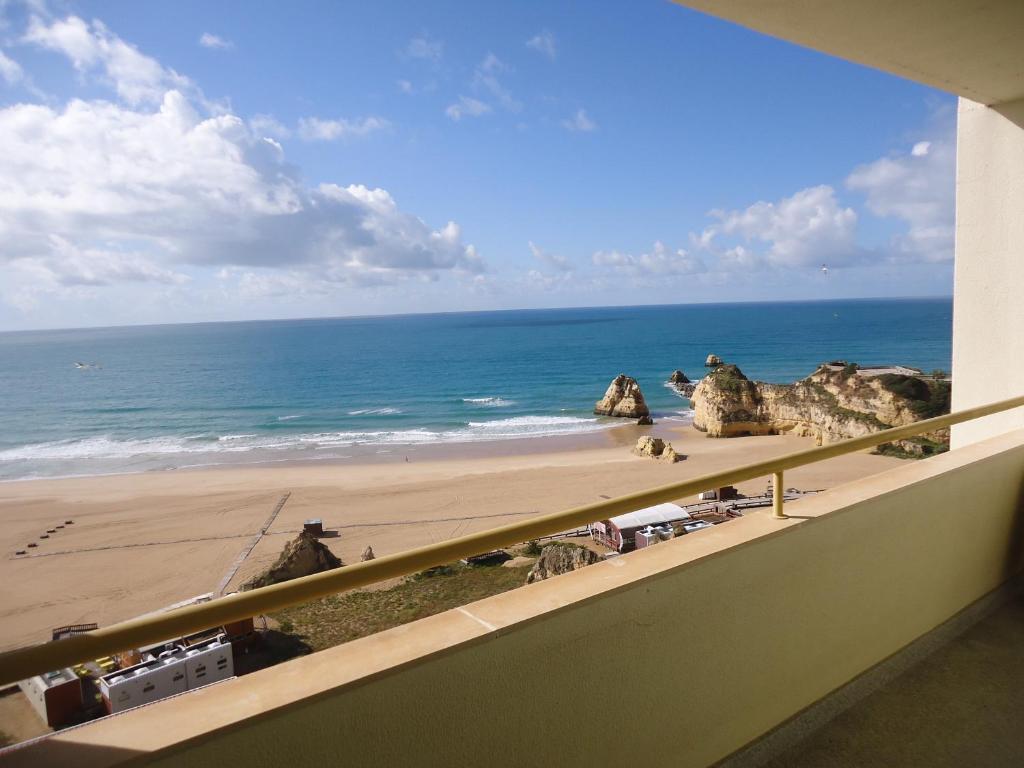 Apartamentos Varandas da Rocha — Hotel in Portimao