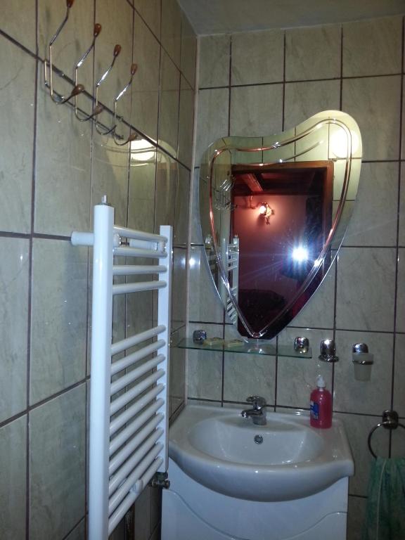 Casuta Paterau Cheia, Prahova photo
