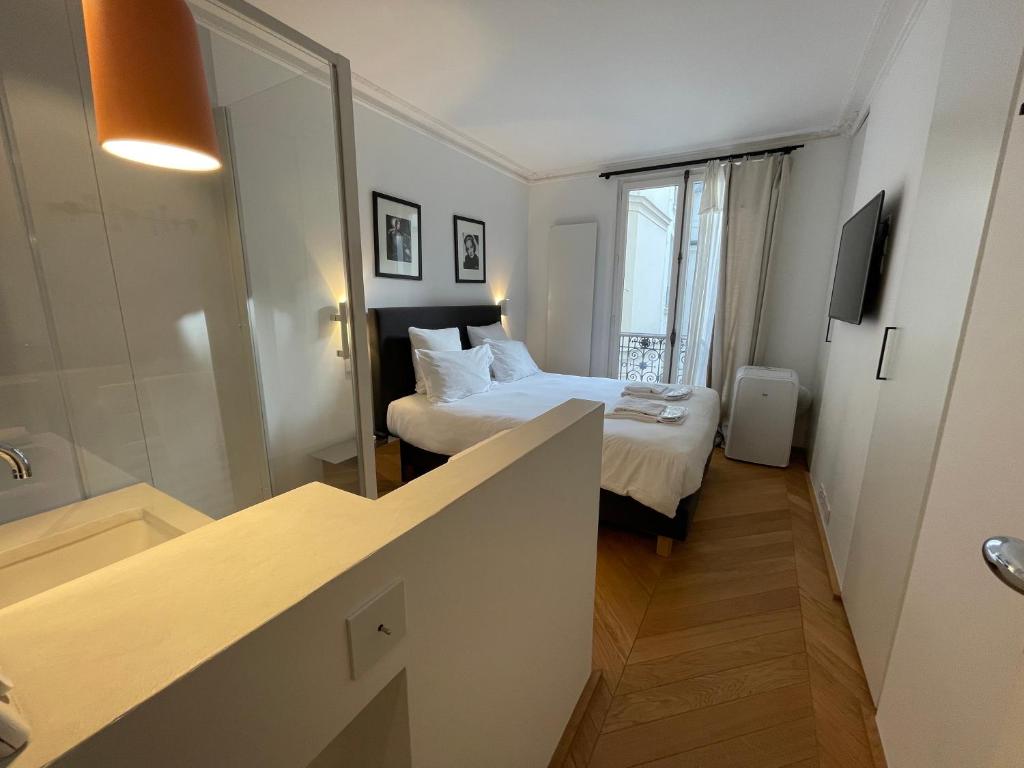 RESIDENCES HARCOURT - Ile Saint Louis - PARIS - 4