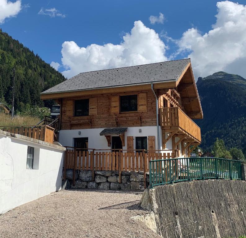 Just Morzine - Chalet Luna - 4