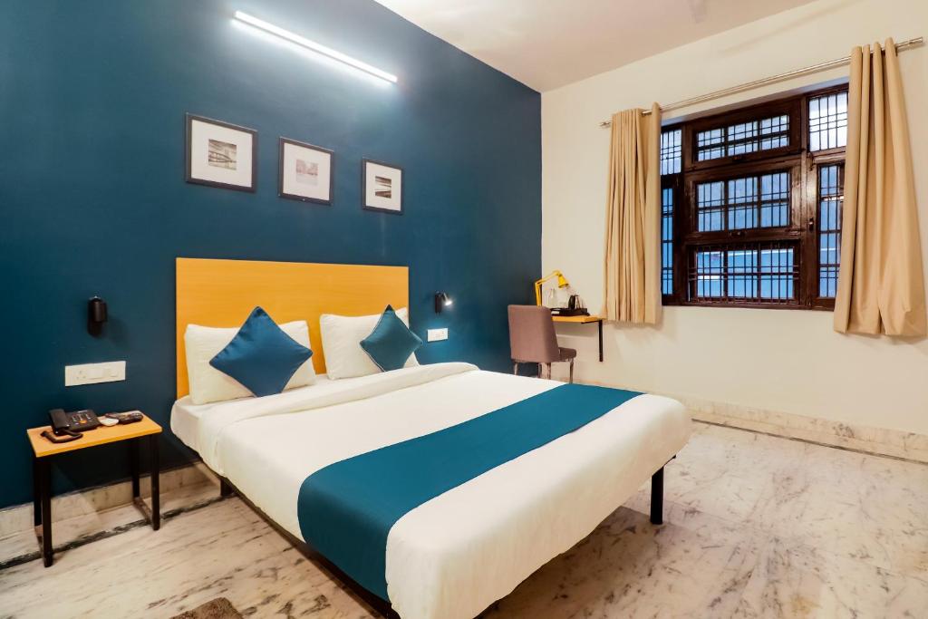 SilverKey Executive Stays 47833 Lohia Chauraha
