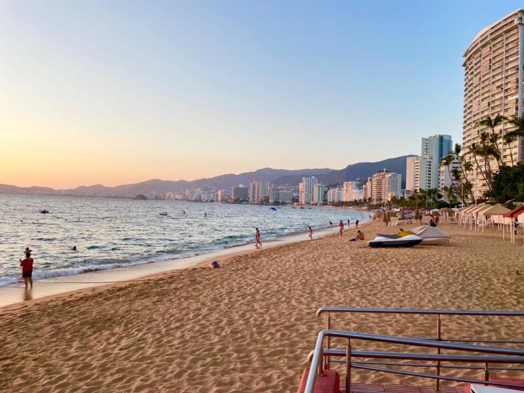 SKY INN Acapulco Y condominio mediterrane photo