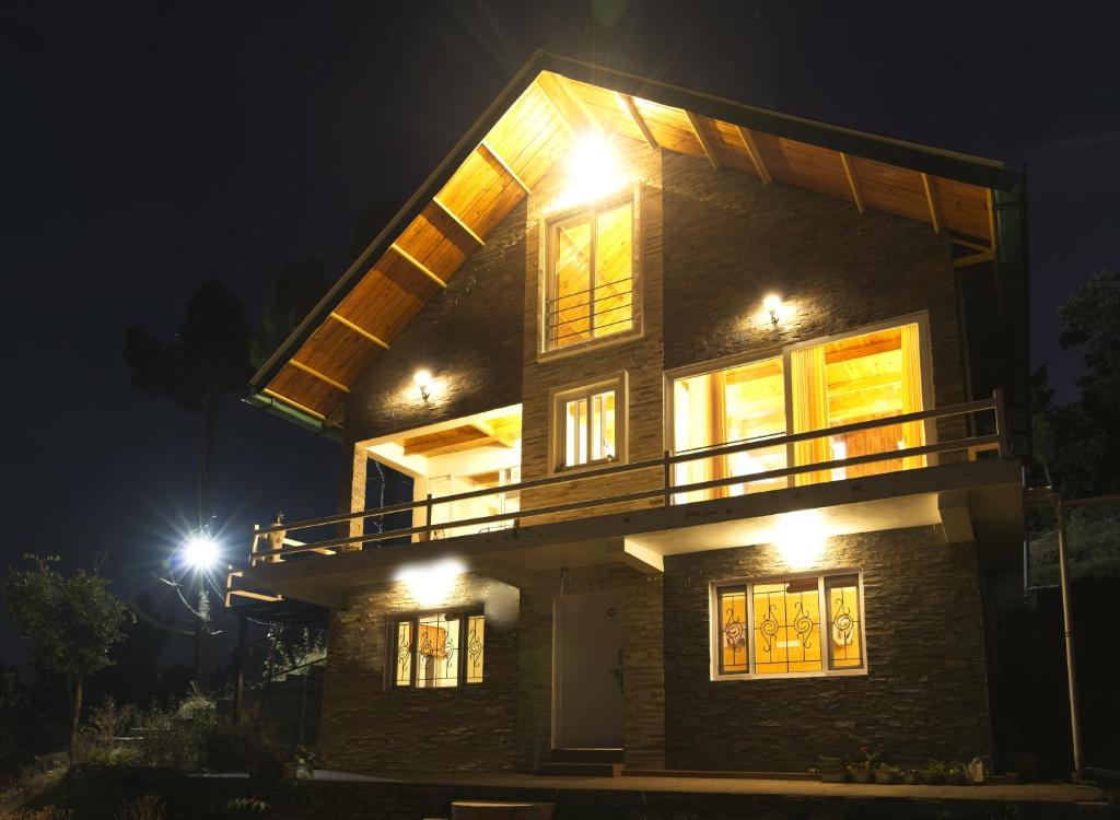 Bagicha cottage on a hilltop by Roamhome photo