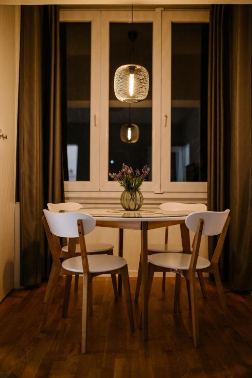 Big Tree Apartment & The Nest Apartment - free Parking - 5