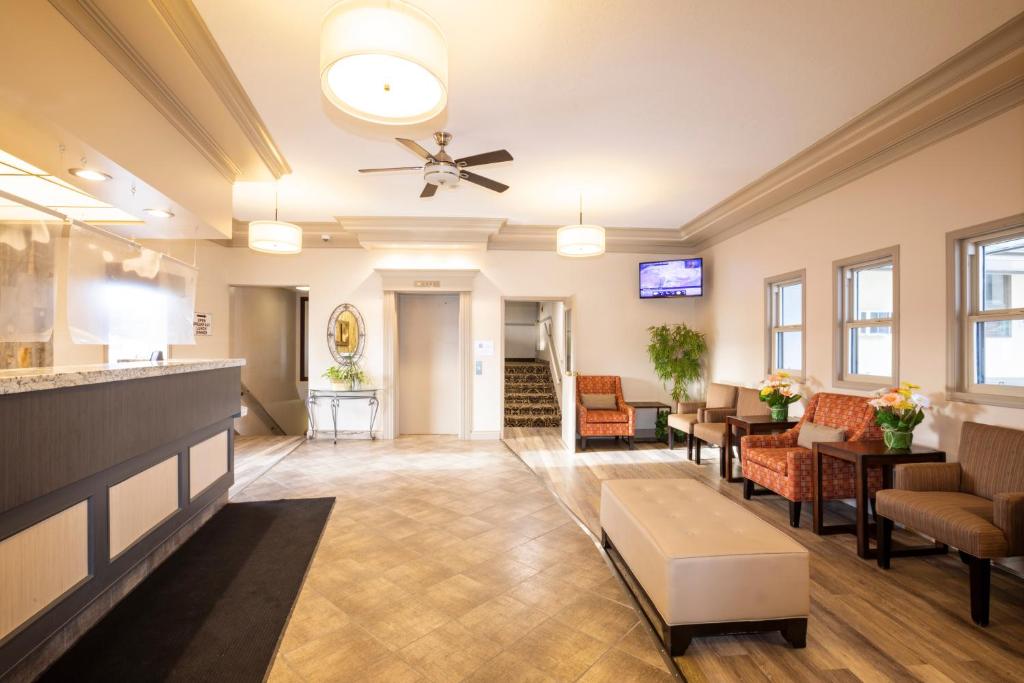 Best Western Plus Tower Inn photo