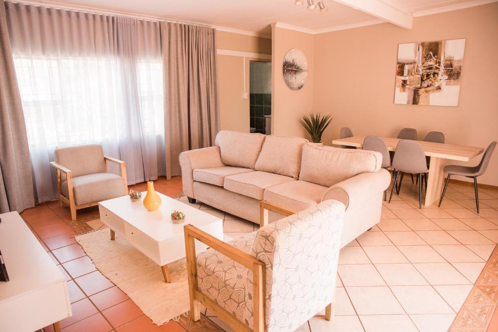 Cosy Menlyn Maine Appartment @ 201 J — Hotel in Pretoria