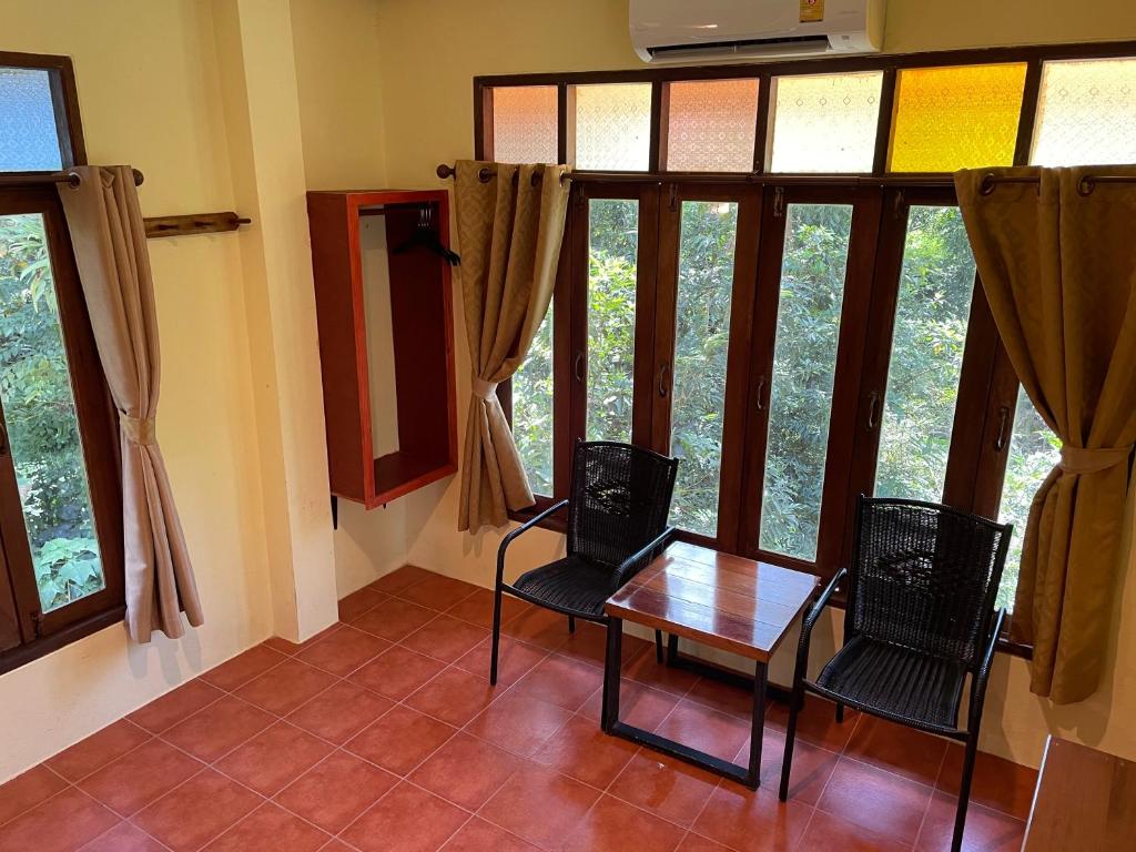 Art's Riverview Lodge photo