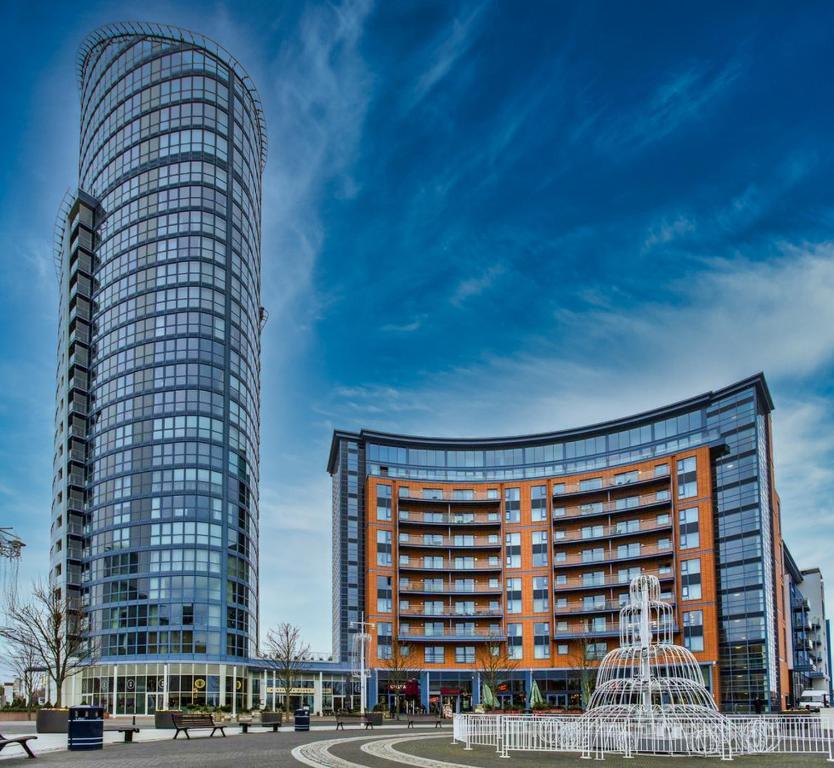 Gunwharf Quays Apartments photo