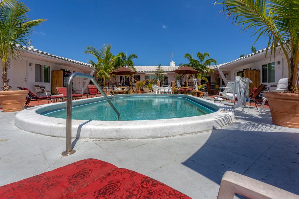 Green Seas Motel photo