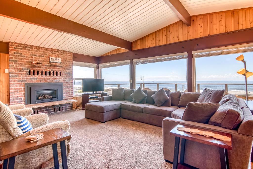 All Ashore, Lincoln City