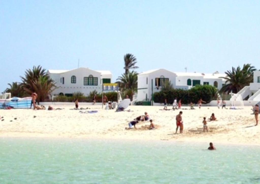 Cotillo Lagos photo