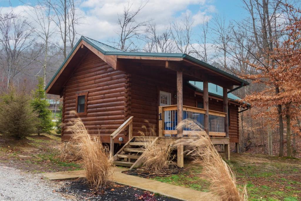 Pine Creek Horseman's Camp Hocking Hills Cabins — Hotel in South Bloomingville (OH)